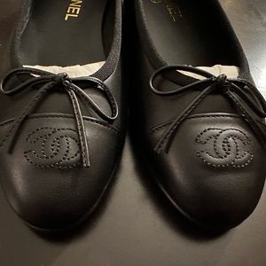 CHANEL Ballerinas. BRAND NEW. Size 39.